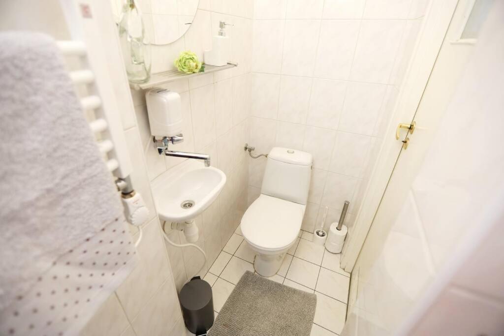 Batorego Cosy Apartment Cracóvia Exterior foto